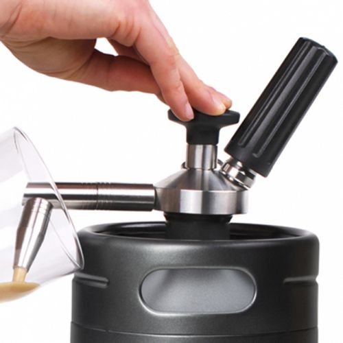 موزع للترمس يعمل بضغط اليد (لترمس الشاي والقهوة والحليب والمشروبات الغازية وإلخ)